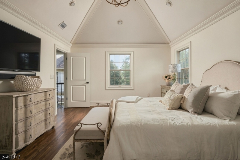 4 Trevino Court Florham Park NJ 07932