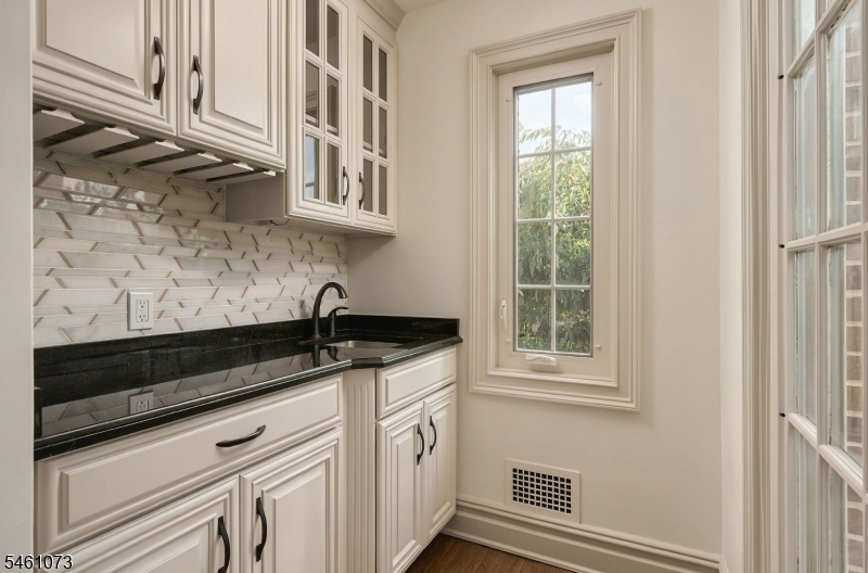 4 Trevino Court Florham Park NJ 07932