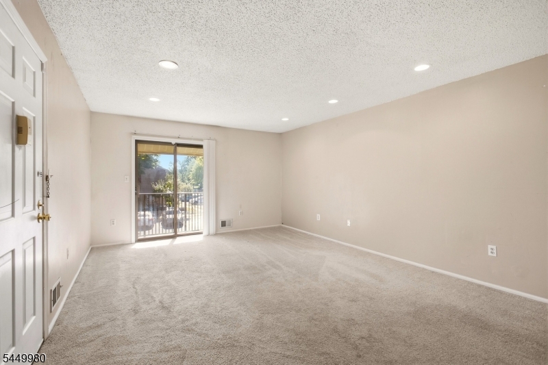 61 Taylor Drive Franklin NJ 08823
