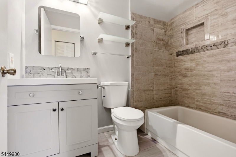 61 Taylor Drive Franklin NJ 08823