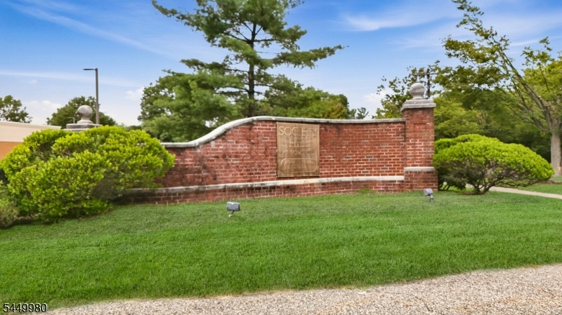 61 Taylor Drive Franklin NJ 08823