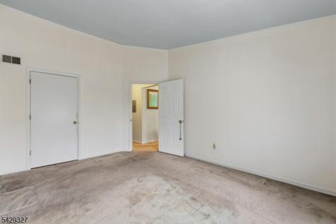 26 Brookside Lane Mount Arlington NJ 07856
