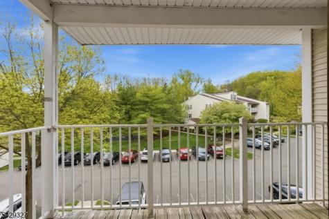 26 Brookside Lane Mount Arlington NJ 07856