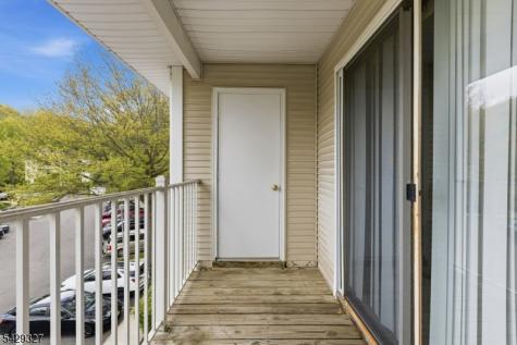 26 Brookside Lane Mount Arlington NJ 07856