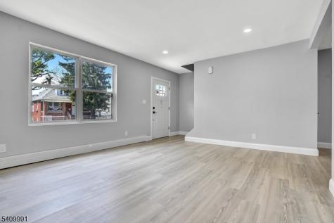434 Halsted Street East Orange NJ 07018