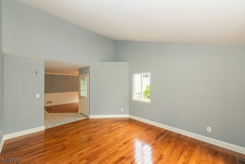12 Pale Star Court Hardyston NJ 07419