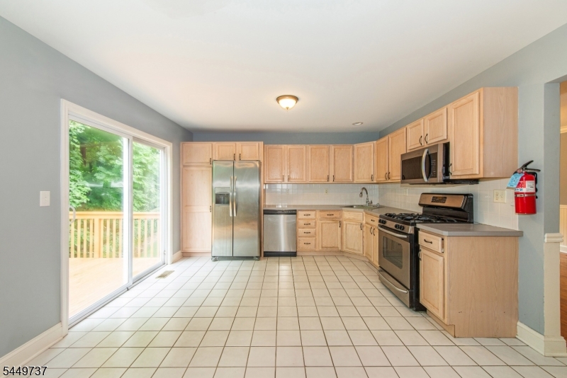 12 Pale Star Court Hardyston NJ 07419