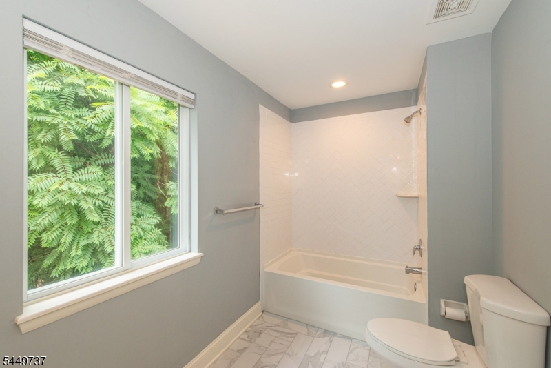 12 Pale Star Court Hardyston NJ 07419