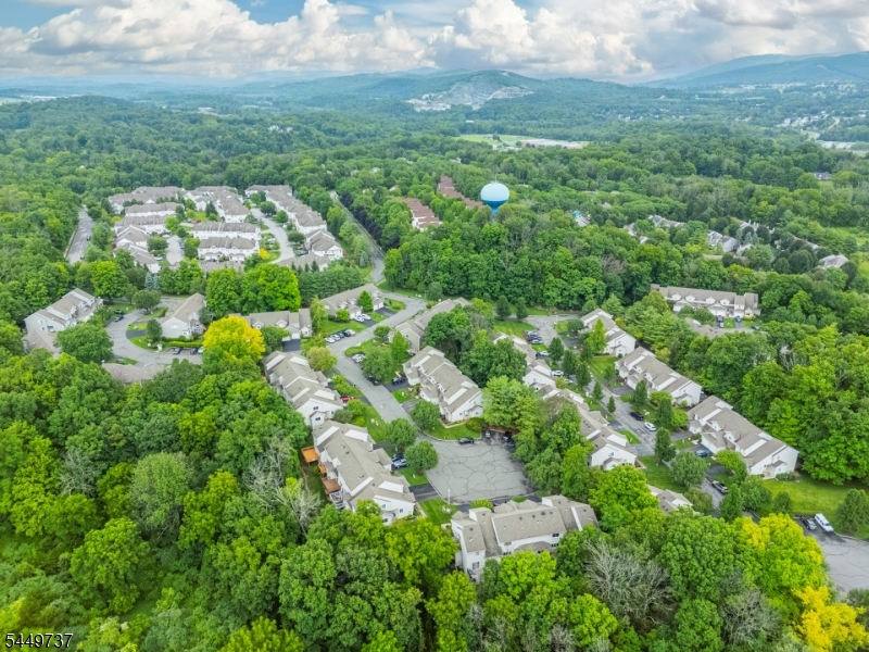 12 Pale Star Court Hardyston NJ 07419