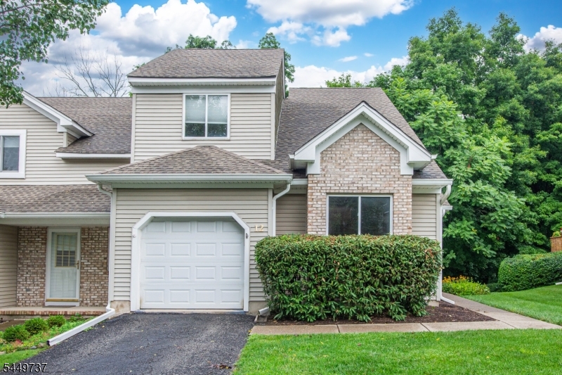 12 Pale Star Court Hardyston NJ 07419