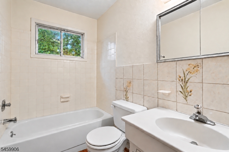 51 Maine Avenue Manchester NJ 08759