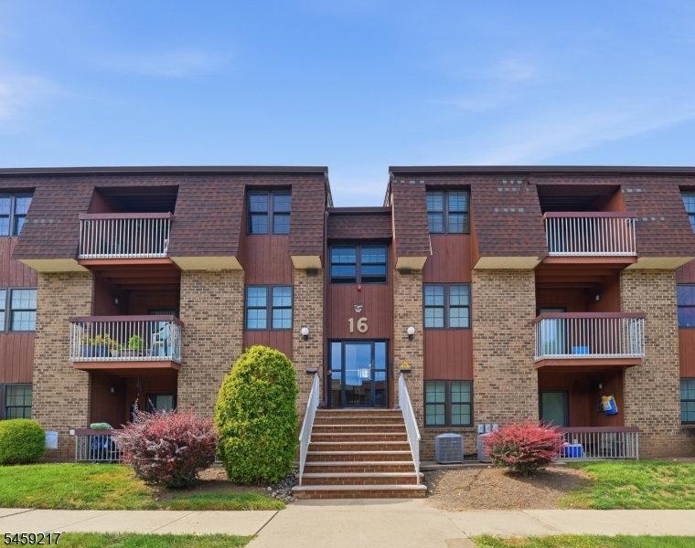 191 Sierra Court Woodbridge NJ 07095