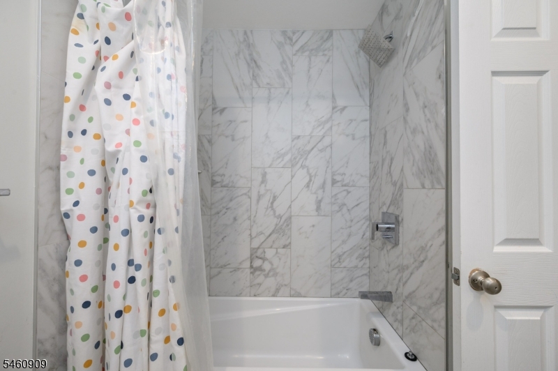 112 Valerie Drive Manville NJ 08835