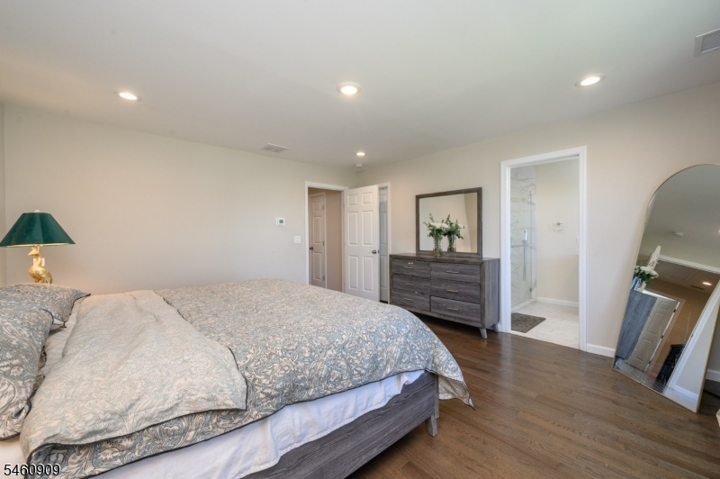 112 Valerie Drive Manville NJ 08835