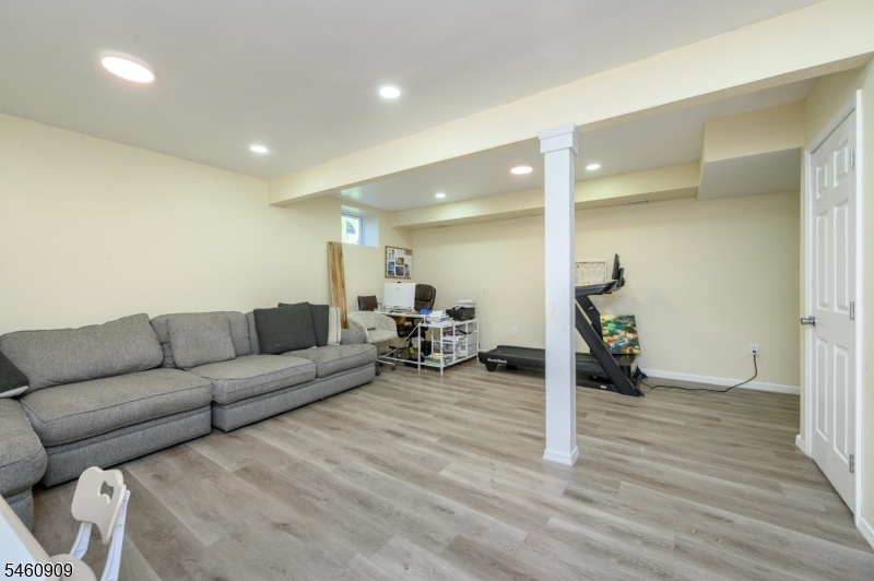 112 Valerie Drive Manville NJ 08835