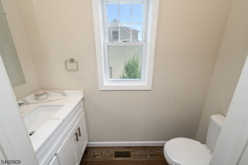112 Valerie Drive Manville NJ 08835