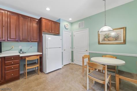 9402 Warrens Way Wanaque NJ 07465