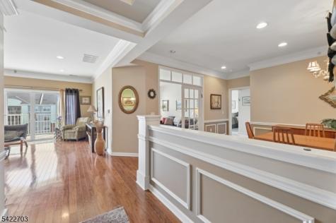 9402 Warrens Way Wanaque NJ 07465
