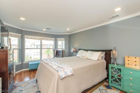 4 Katie Court East Hanover NJ 07936
