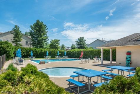 4 Katie Court East Hanover NJ 07936