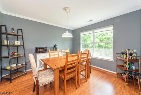 4 Katie Court East Hanover NJ 07936