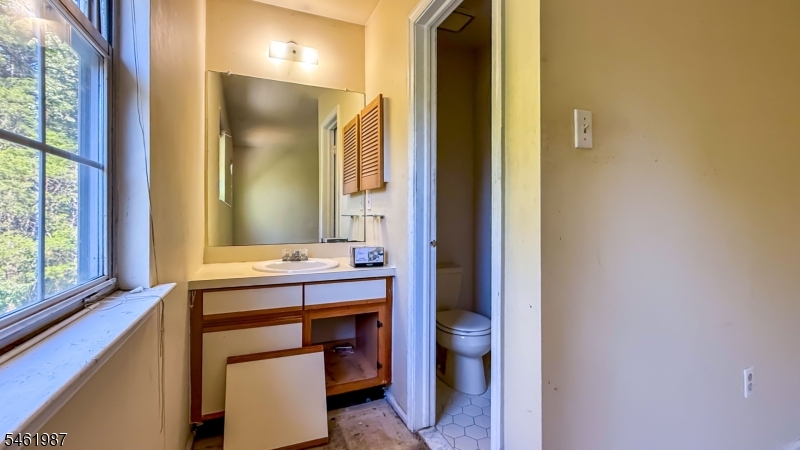 90 Stonehedge Court Franklin NJ 08873