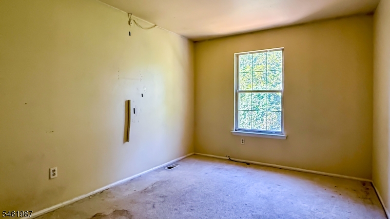 90 Stonehedge Court Franklin NJ 08873