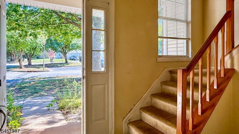 90 Stonehedge Court Franklin NJ 08873