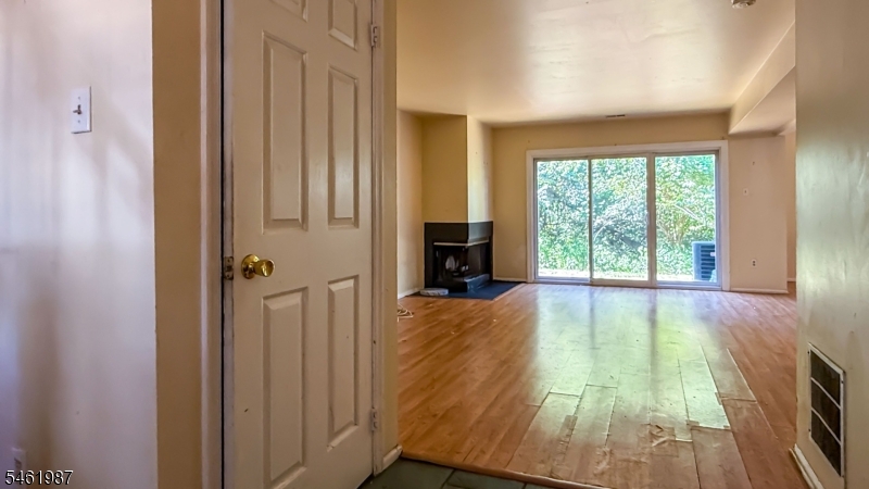 90 Stonehedge Court Franklin NJ 08873