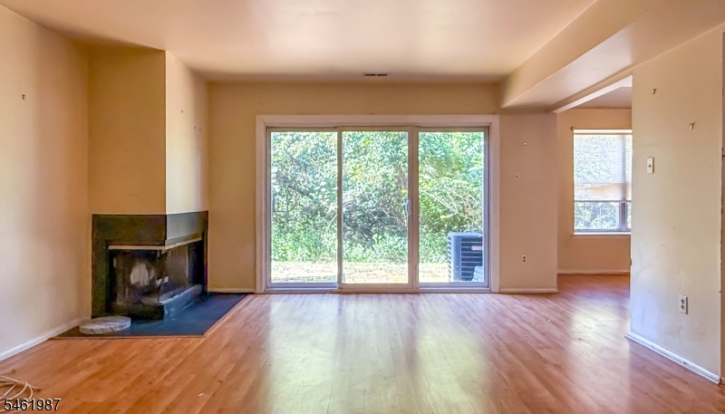 90 Stonehedge Court Franklin NJ 08873