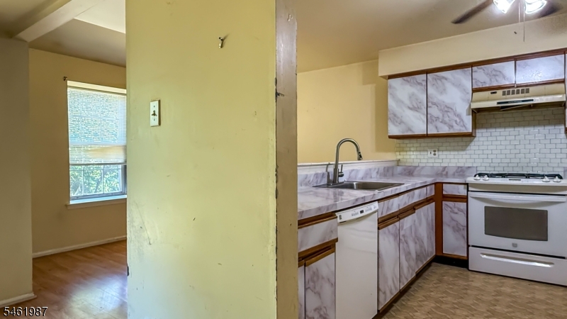 90 Stonehedge Court Franklin NJ 08873