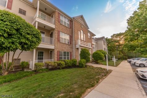 636 Sophee Lane Lakewood NJ 08701