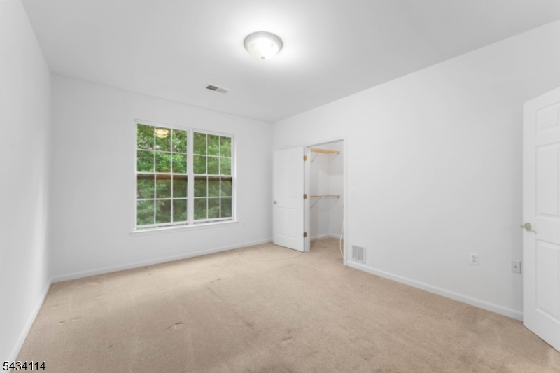 636 Sophee Lane Lakewood NJ 08701