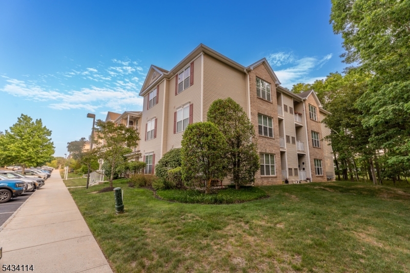 636 Sophee Lane Lakewood NJ 08701