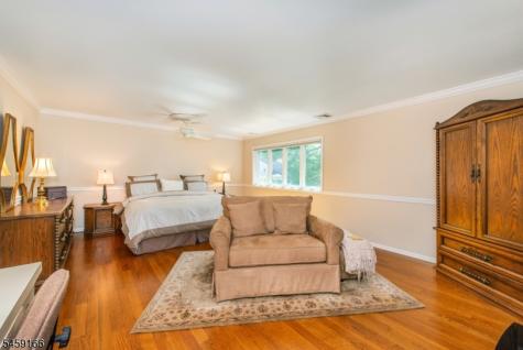 39 Chelsea Court Madison NJ 07940