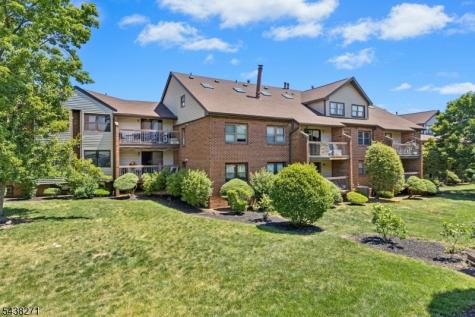 121 Beverly Hill Terrace Woodbridge NJ 07095