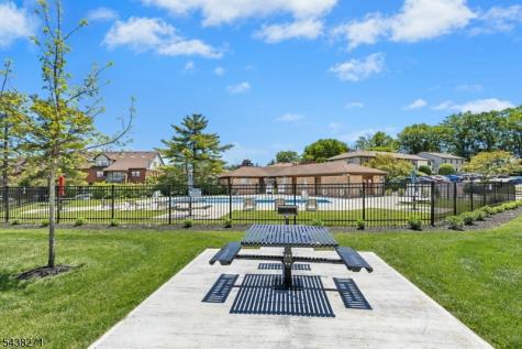 121 Beverly Hill Terrace Woodbridge NJ 07095