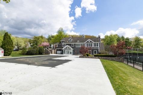 10 Crestmont Road Bedminster NJ 07921