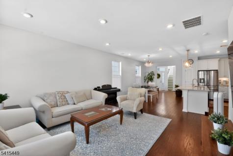 110 Grabowski Drive Sayreville NJ 08859