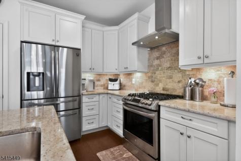 110 Grabowski Drive Sayreville NJ 08859
