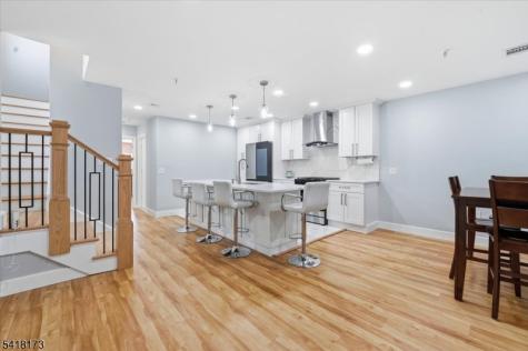 181 Court Street Newark NJ 07103