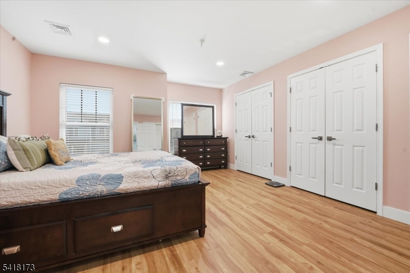 181 Court Street Newark NJ 07103
