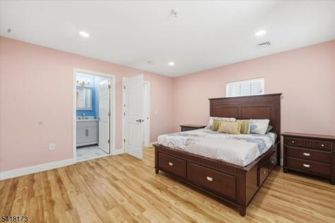 181 Court Street Newark NJ 07103