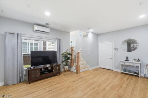 181 Court Street Newark NJ 07103