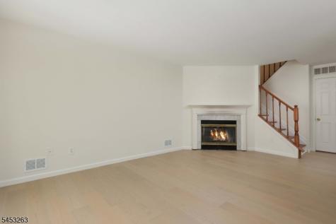 33 Holly Street Jersey City NJ 07305