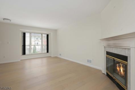 33 Holly Street Jersey City NJ 07305