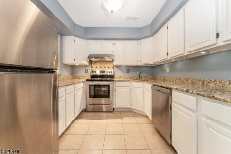 2 Daniel Court Lebanon NJ 08833