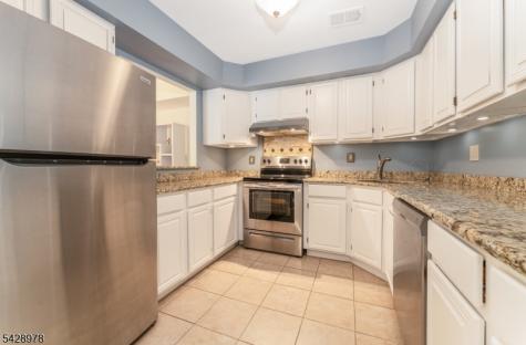 2 Daniel Court Lebanon NJ 08833