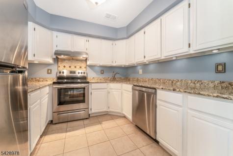 2 Daniel Court Lebanon NJ 08833