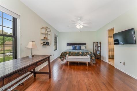 2 Daniel Court Lebanon NJ 08833